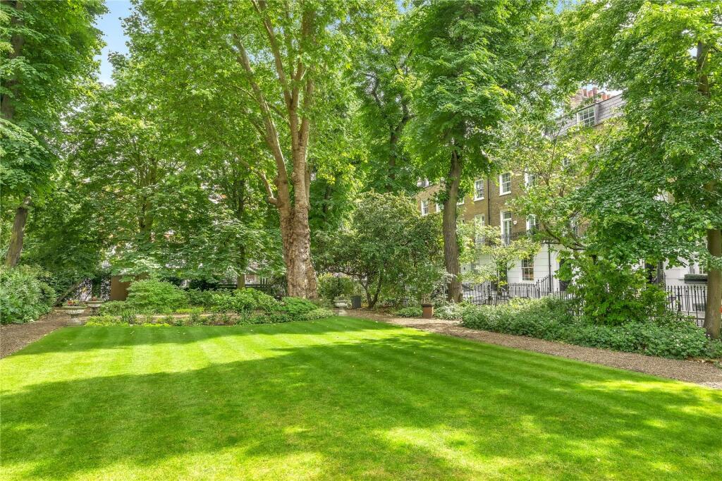 House in London - View 5