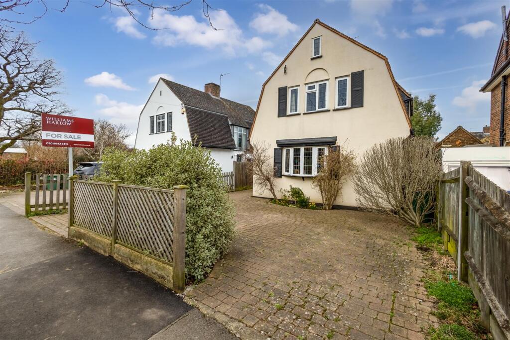 3-bed detached on Tudor Close, Cheam Village, £750,000