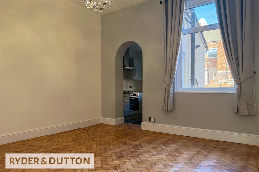 House in Oldham, Greater Manchester - More