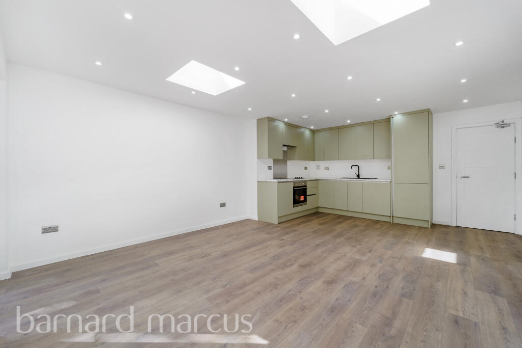 Main image of property: Hounslow Road, Hanworth, FELTHAM