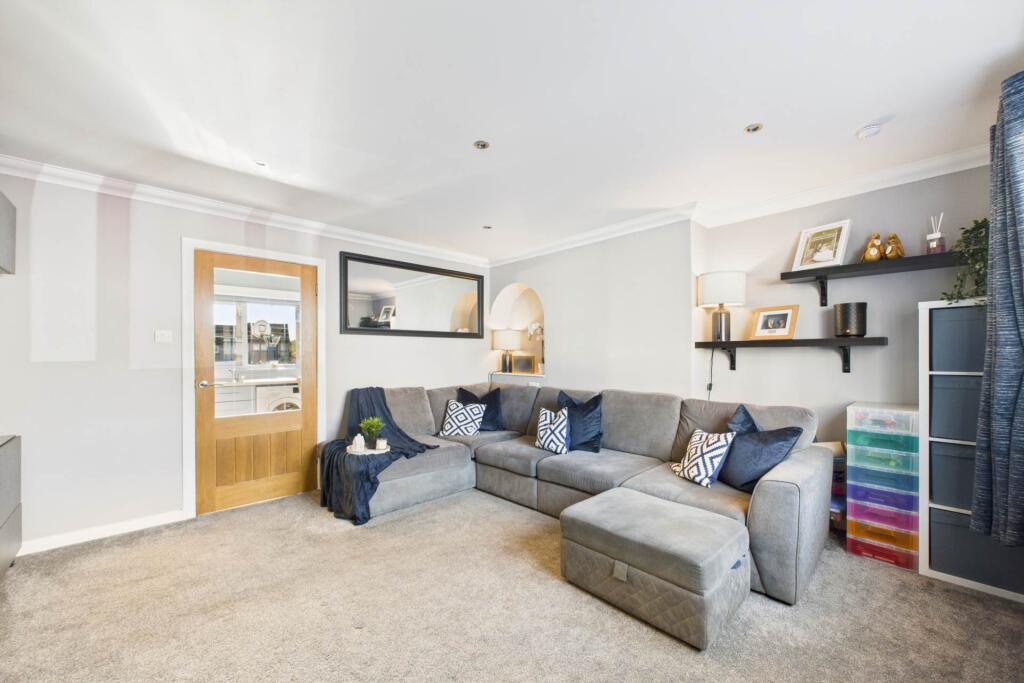House in Kirkmuirhill, South Lanarkshire - View 3