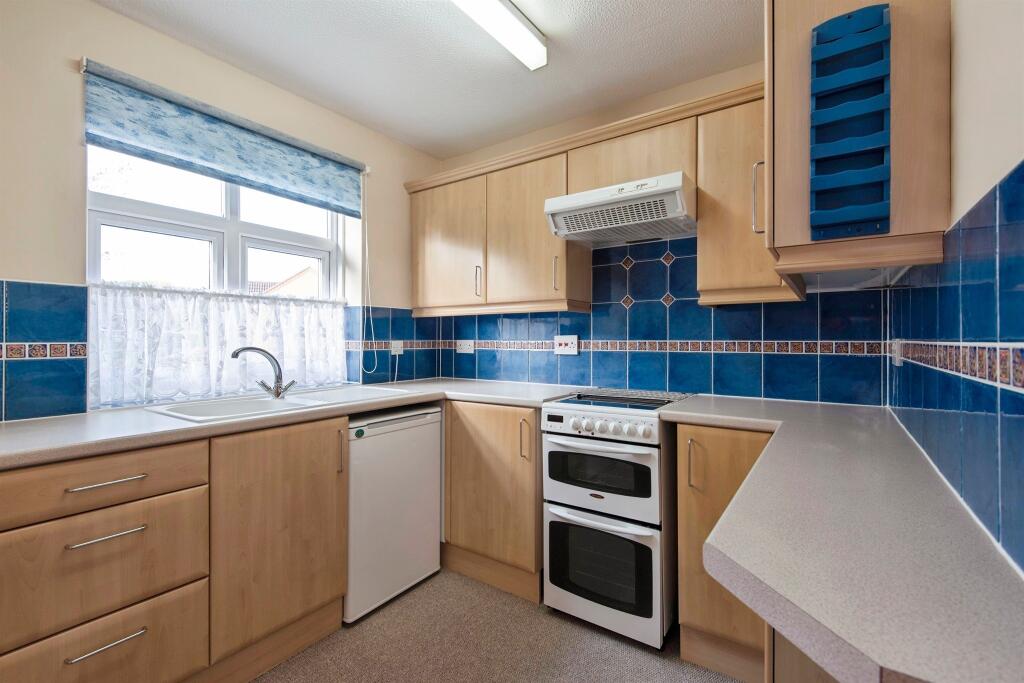 Apartment in Stevenage, Aston Vale, Poplars - More