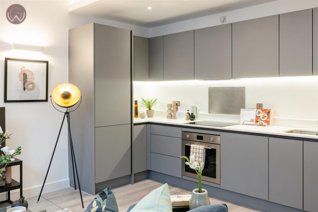 Apartment in Milton Keynes - View 4