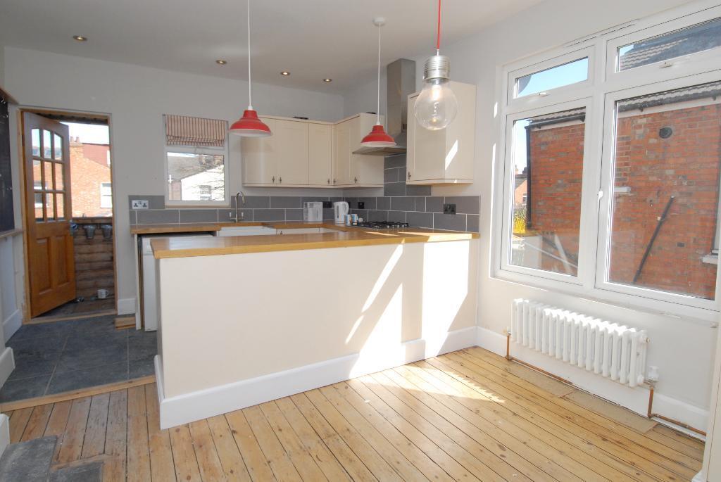 Main image of property: Kingston Road, Wimbledon Chase, London, SW20 8JP