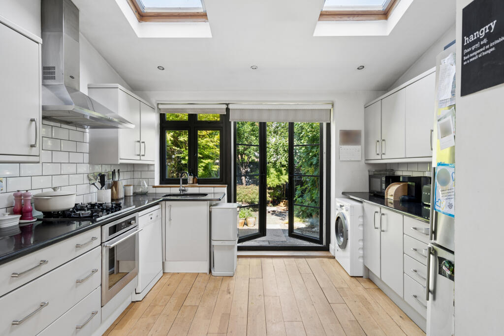 House in Dacorum, Berkhamsted - View 3