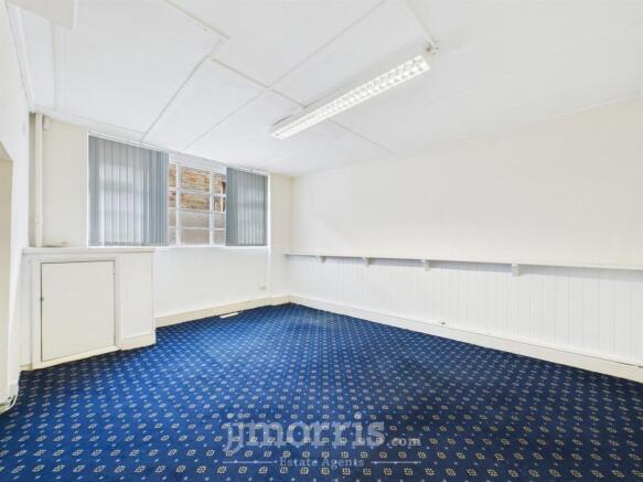 CAM03686G0-PR0263-STILL005.jpg