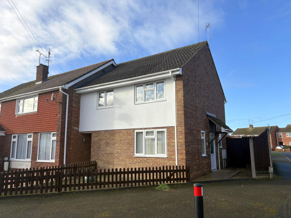 3-bed terraced on Stanton Road, Mitton, Tewkesbury, GL20, £305,000