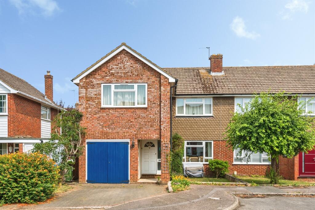 Main image of property: Marriotts Close, Haddenham, Aylesbury