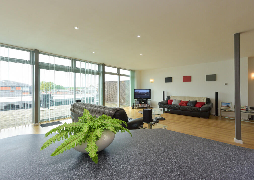 4 bedroom penthouse for rent