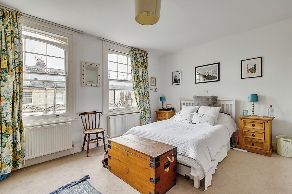 4 bedroom terraced house for rent