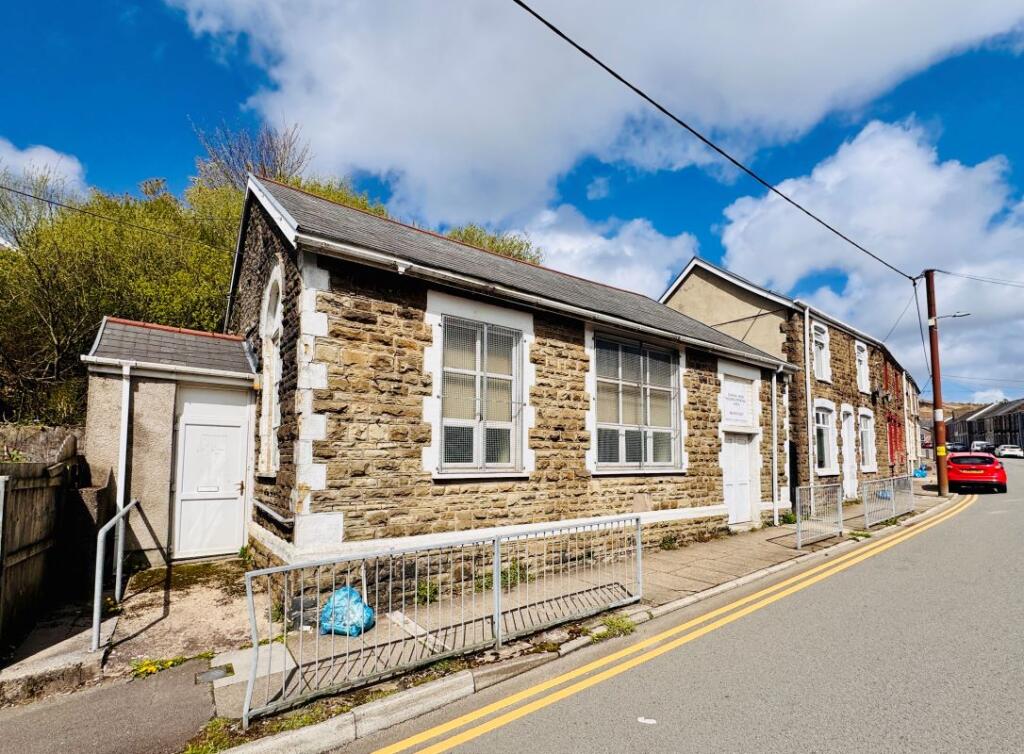 Main image of property: 34 Caerau Road, Maesteg, CF34 0PB