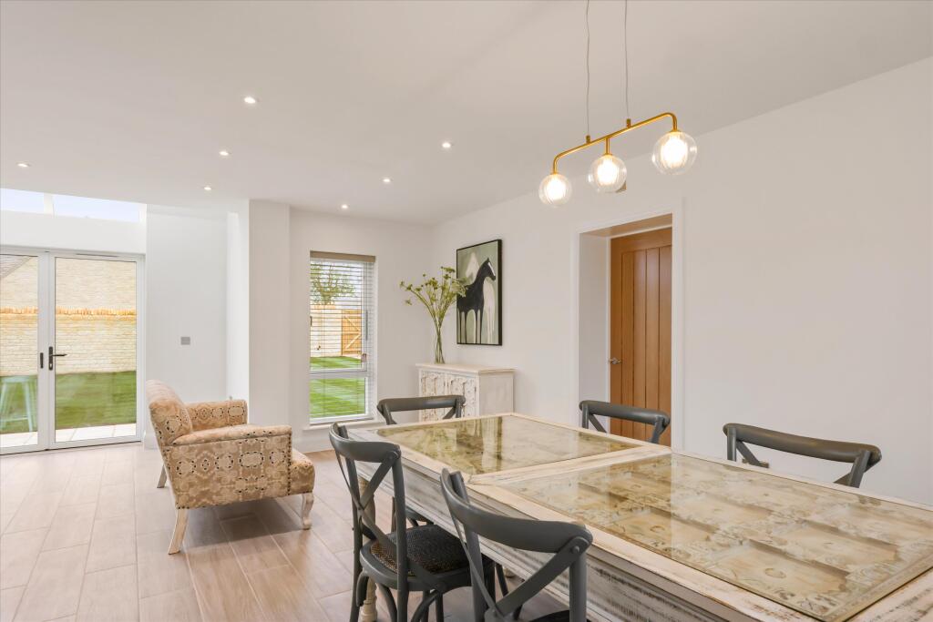 House in Swindon - View 4
