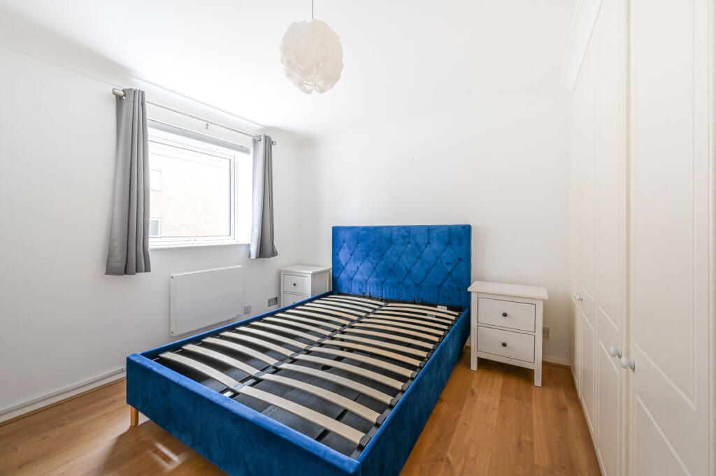 Apartment in London - View 5