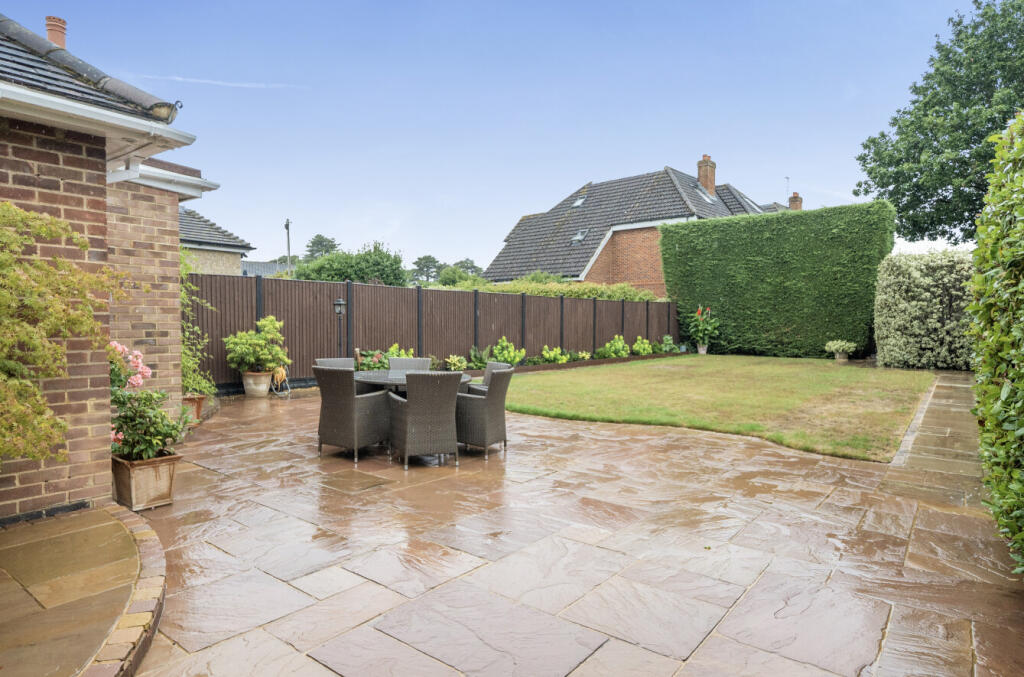 House in Slough - View 5