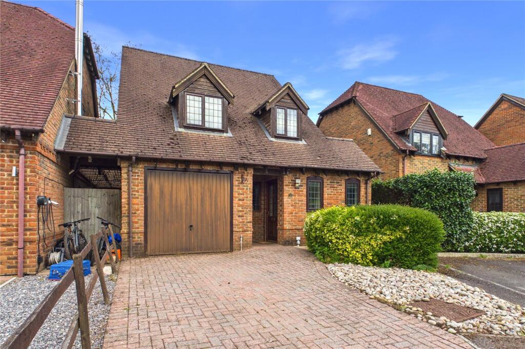 Main image of property: Verica Gardens, Pamber Heath, Tadley, Hampshire, RG26