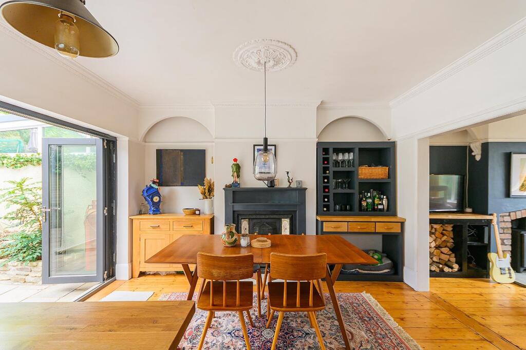 House in Bristol, Knowle Park, Knowle - View 3