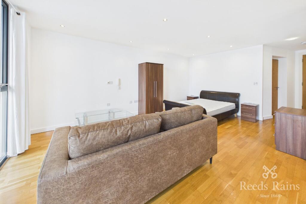 Apartment in Manchester - View 5