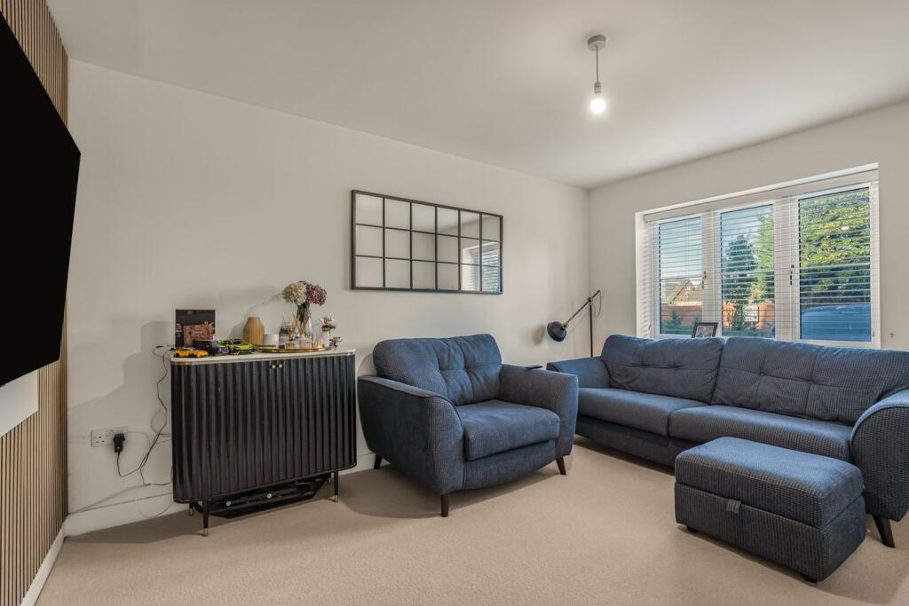 Devonia Court, Main Road, Shurdington, Cheltenham, GL51 photo 4