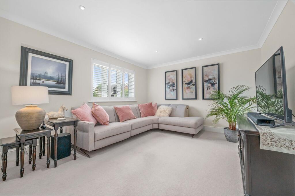 House in Loxley - View 5