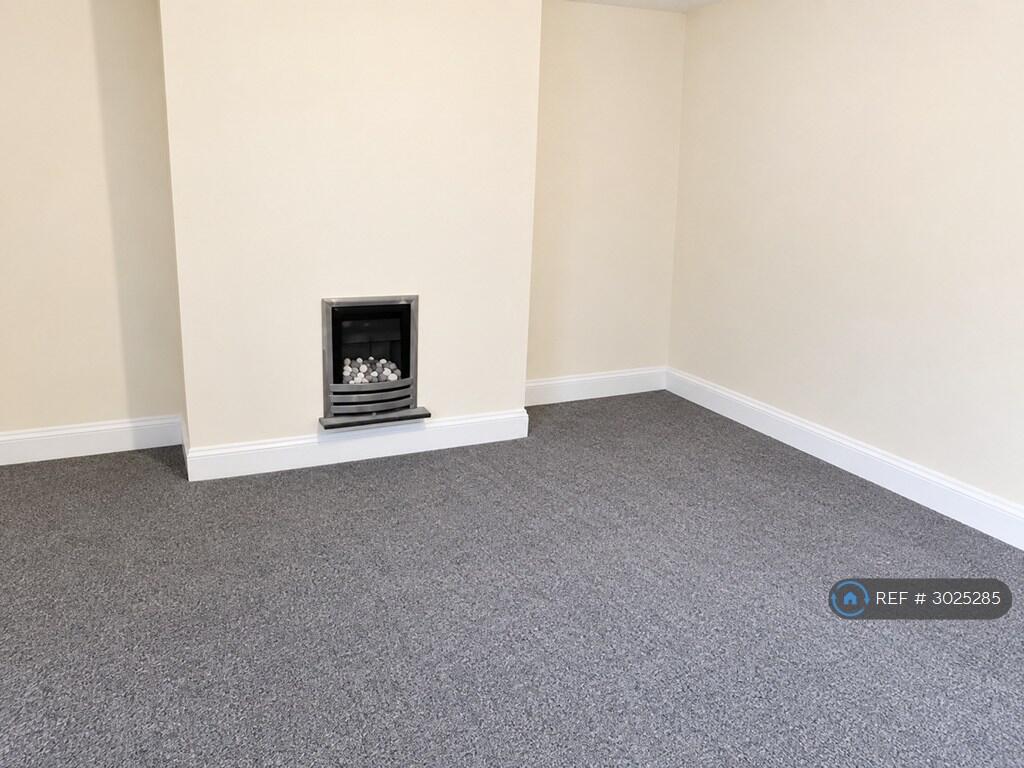 House in Bradford - View 4