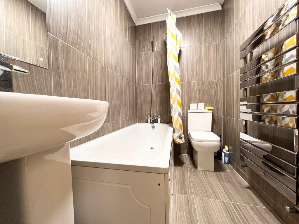 Apartment in London - More