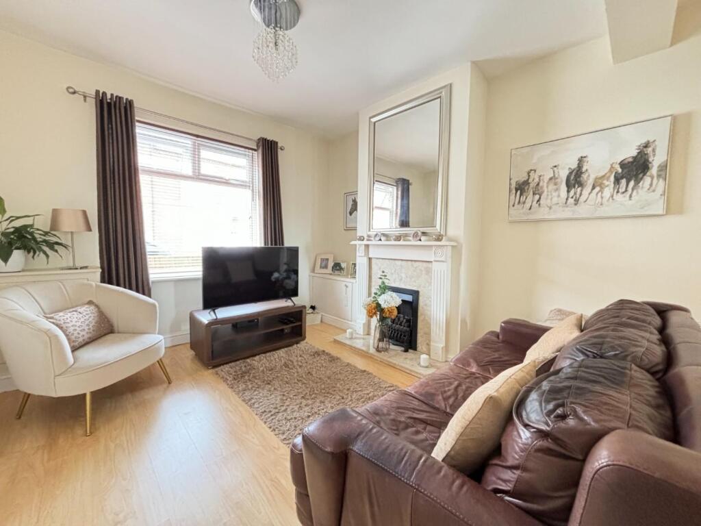 House in Northampton, West Northamptonshire - View 2