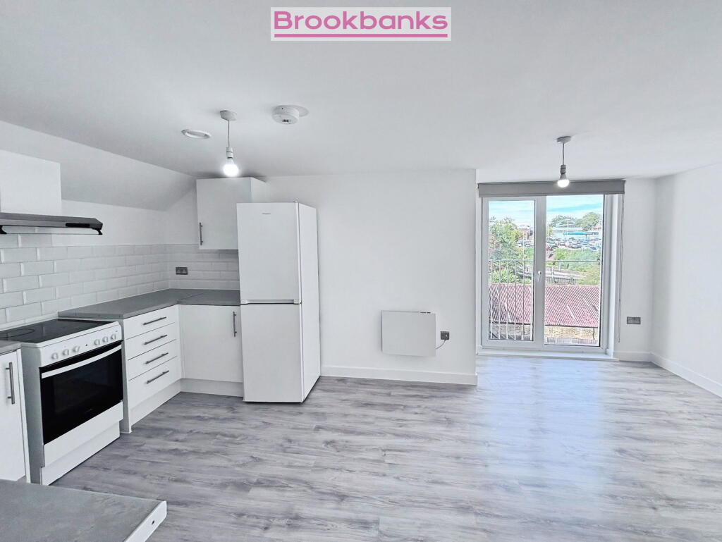 Apartment in Swanley, High Firs - View 5