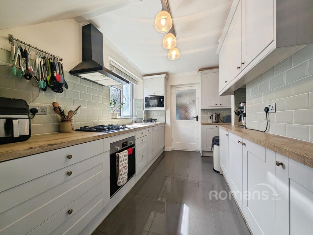 House in Guildford - View 4