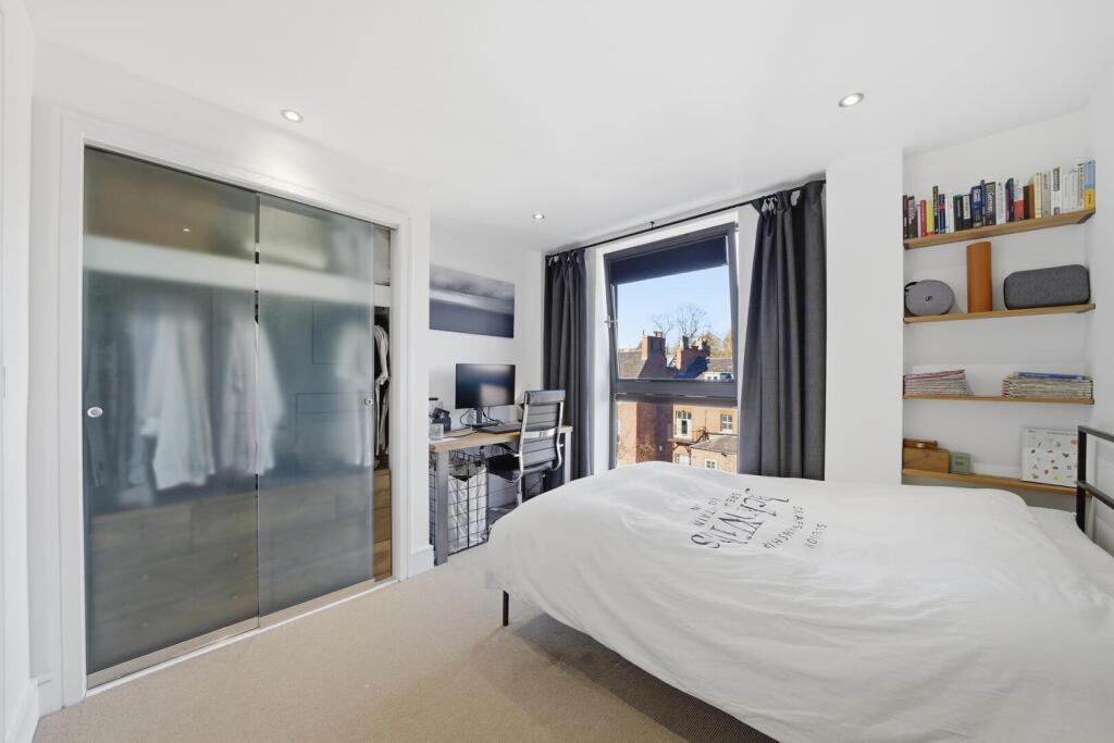Apartment in Nottingham, Hockley, The Park - More