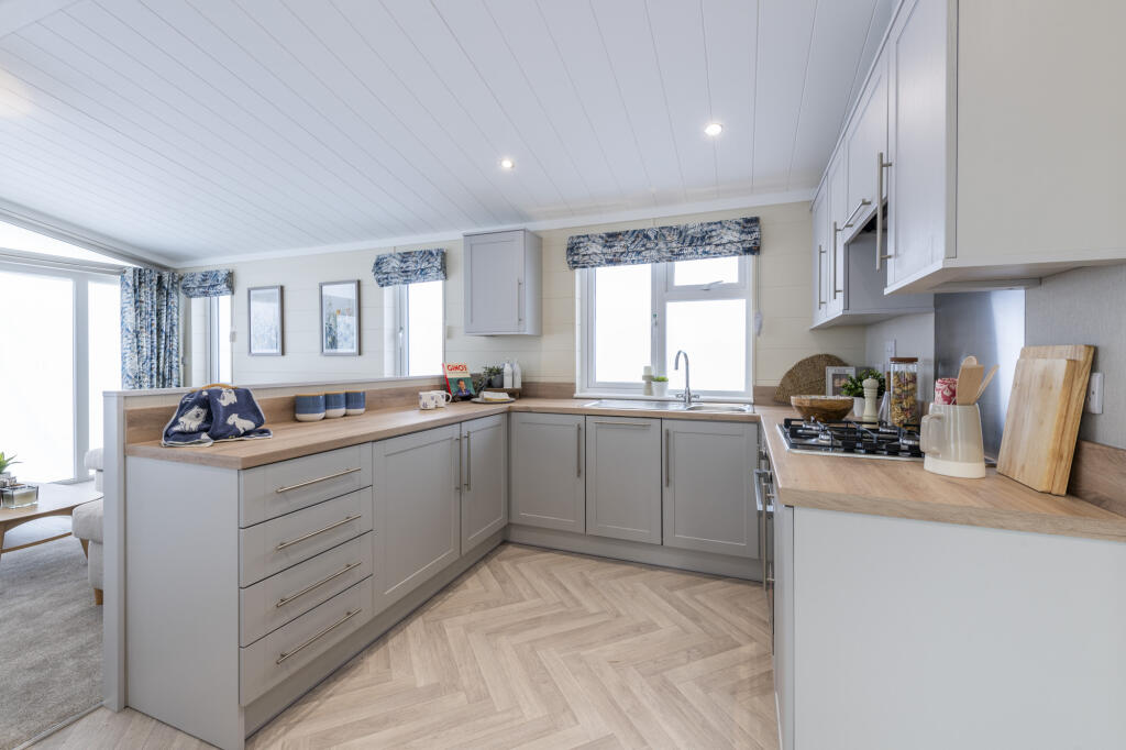House in East Hertfordshire, Much Hadham - View 3