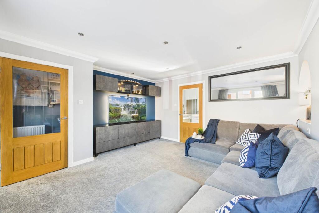 House in Kirkmuirhill, South Lanarkshire - View 4