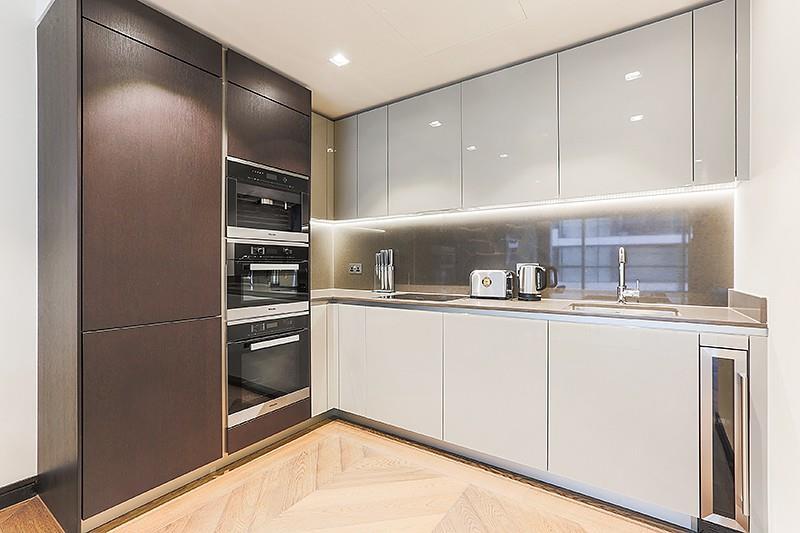 Apartment in London - More
