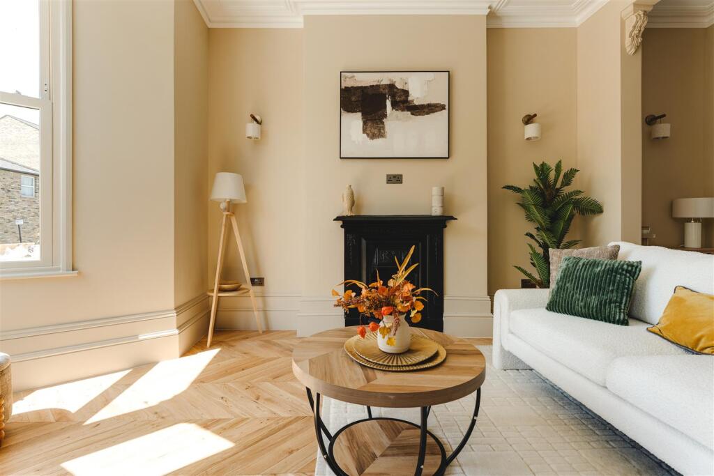 House in London - More