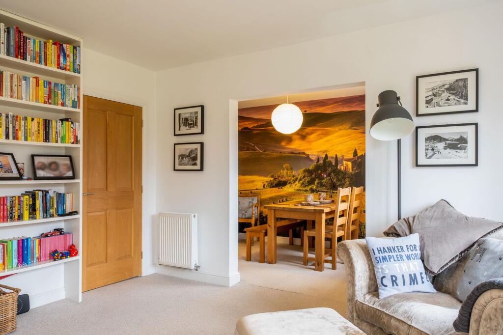 House in Rushcliffe, Gotham - View 4
