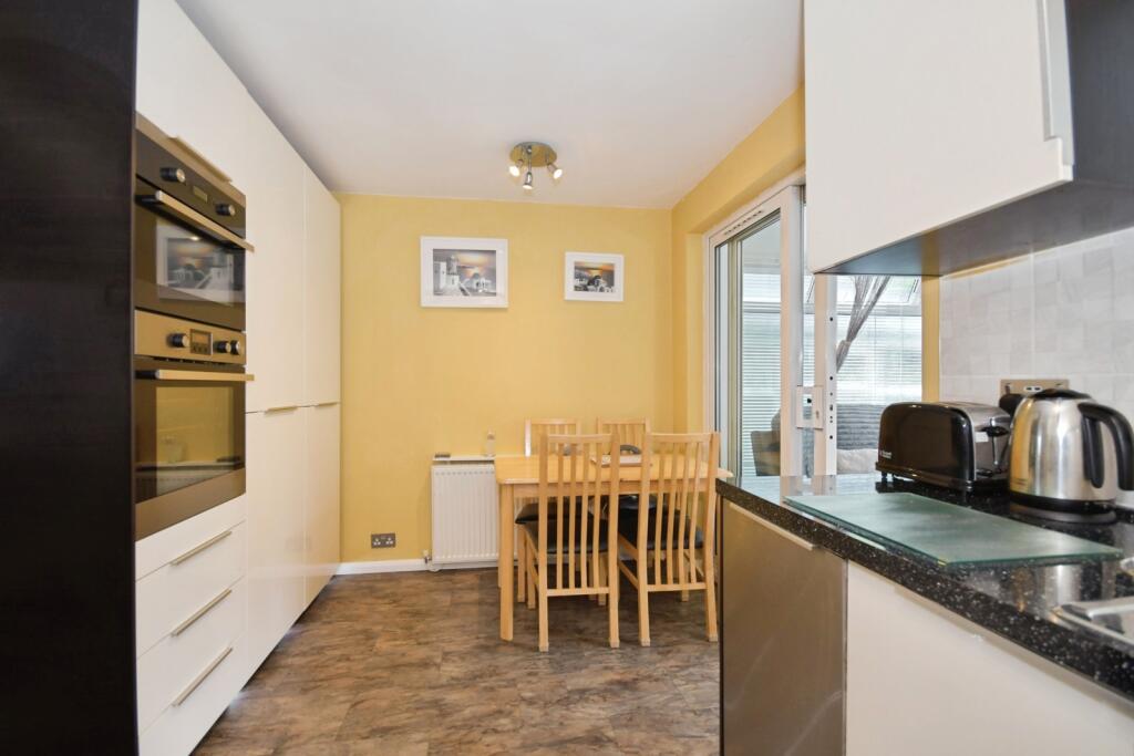 House in Chesterfield, Derbyshire - View 5