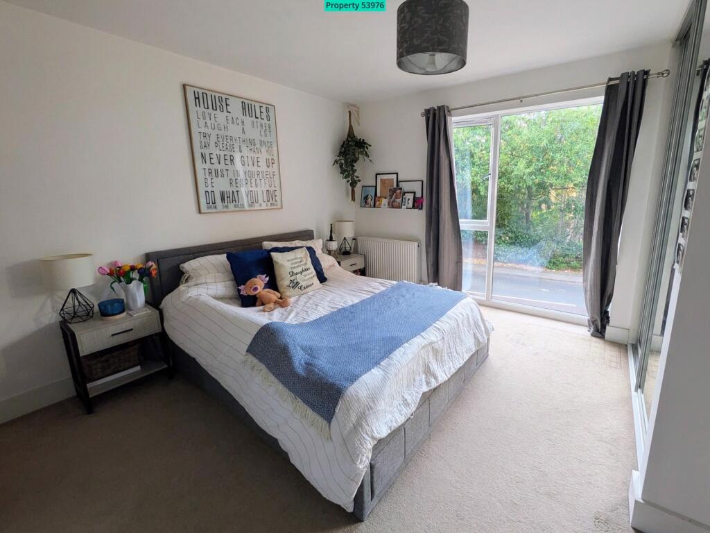 Apartment in Reading - View 5