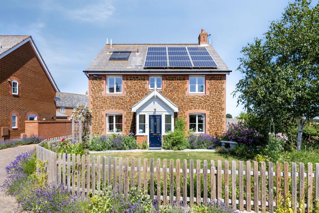 Main image of property: Hunstanton