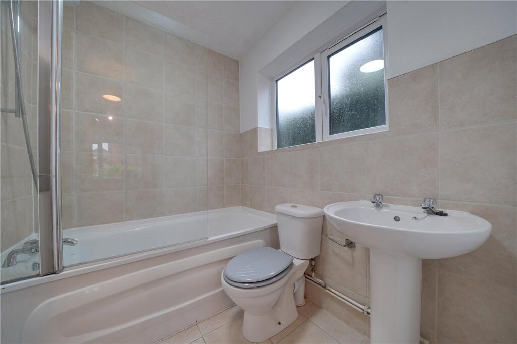 Lapwing Court, Mildenhall, Bury St. Edmunds, Suffolk, IP28 photo 4
