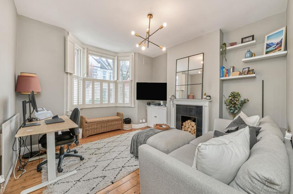 Main image of property: Farlton Road, Earlsfield, London, SW18