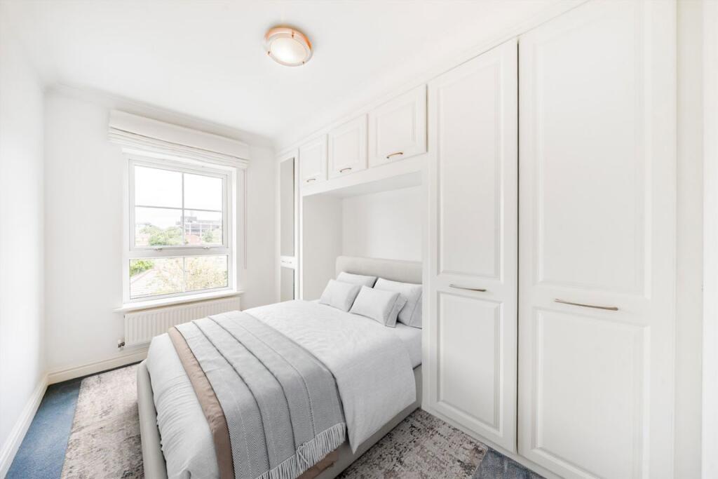 House in London - View 5
