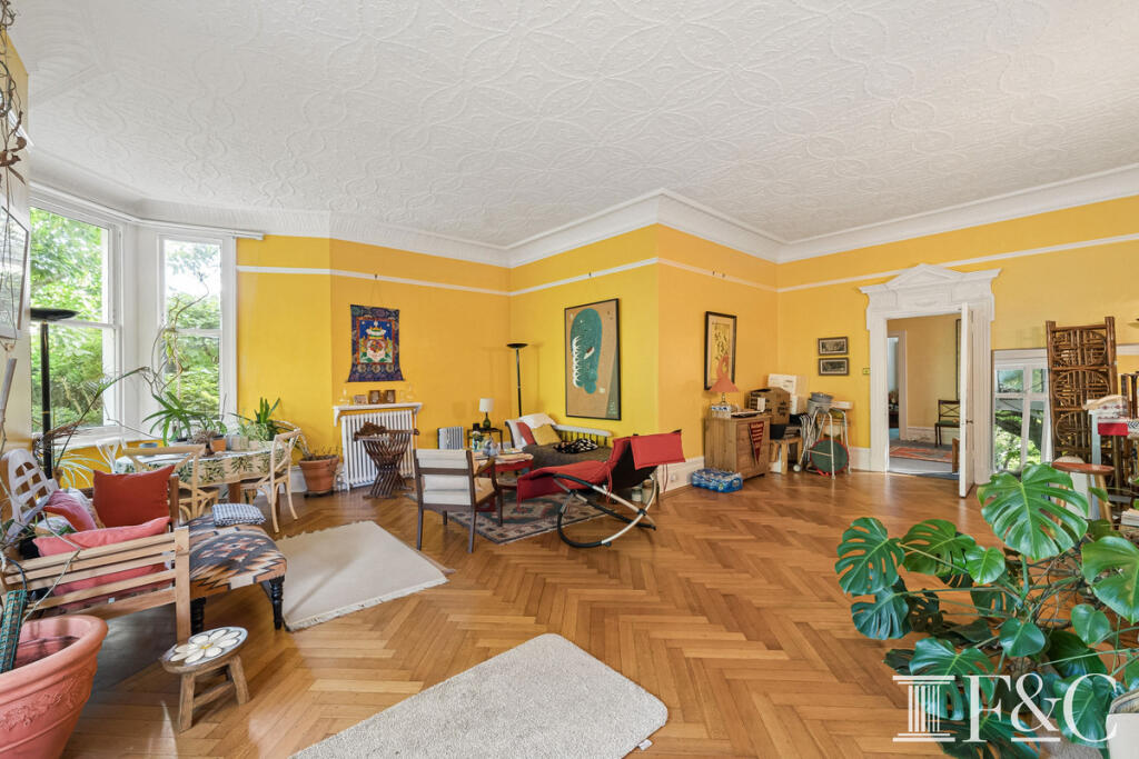 House in London - View 5