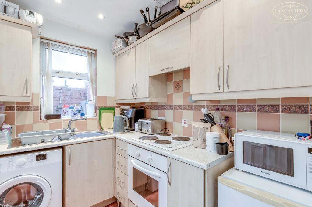 Knowsley Grove, Horwich, Bolton, BL6 photo 5