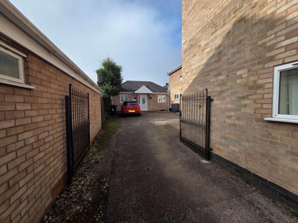 Additional image 6 of Oak Court, Harrison Road, Four Oaks, Sutton Coldfield, West Midlands, B74 4JL