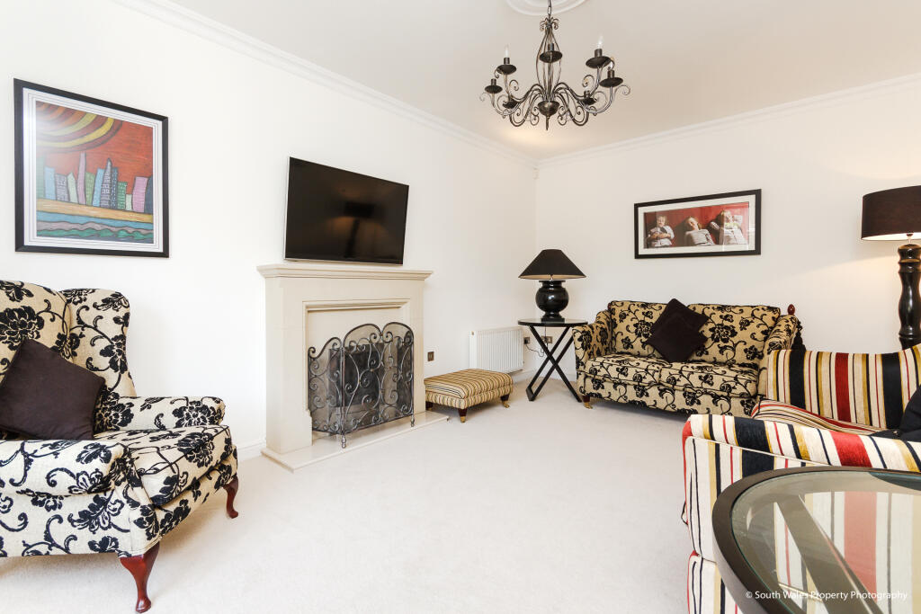 House in Porthcawl, Nottage - View 4
