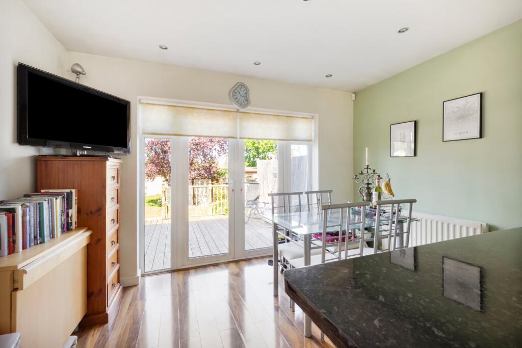 House in Morden, Lower Morden - More