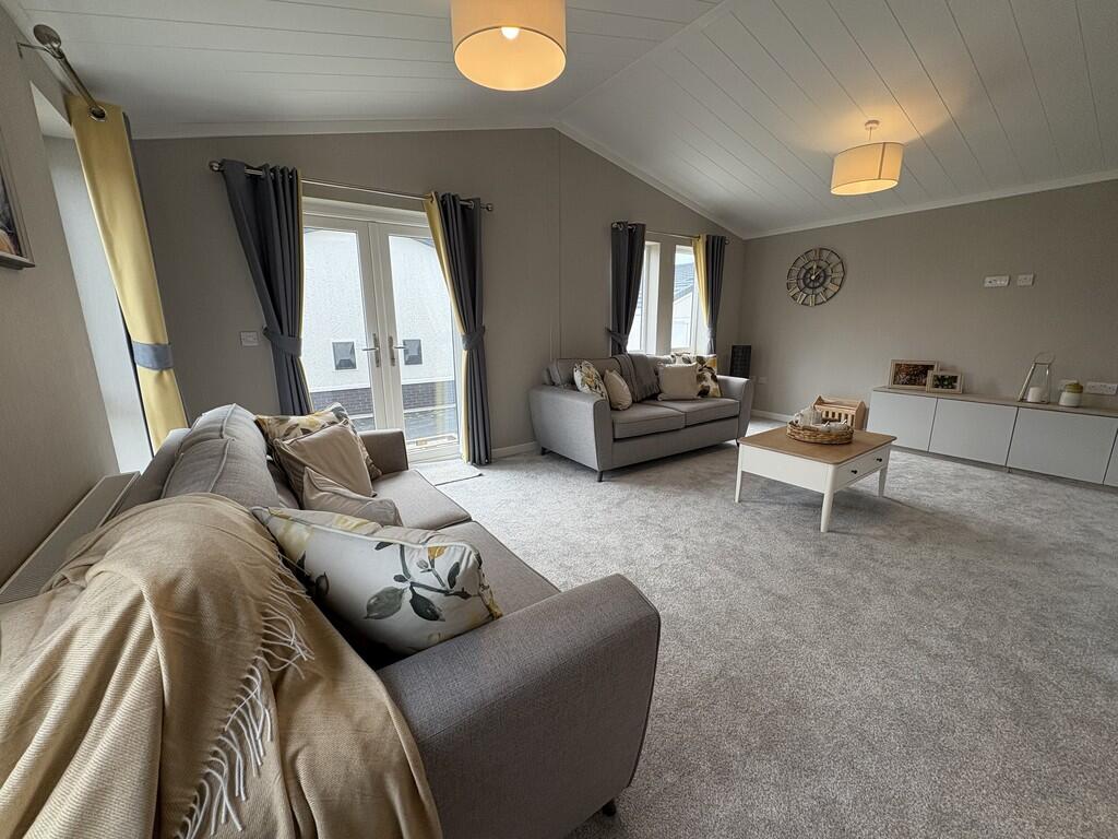 Main image of property: The Newmarket, Sandy Bay