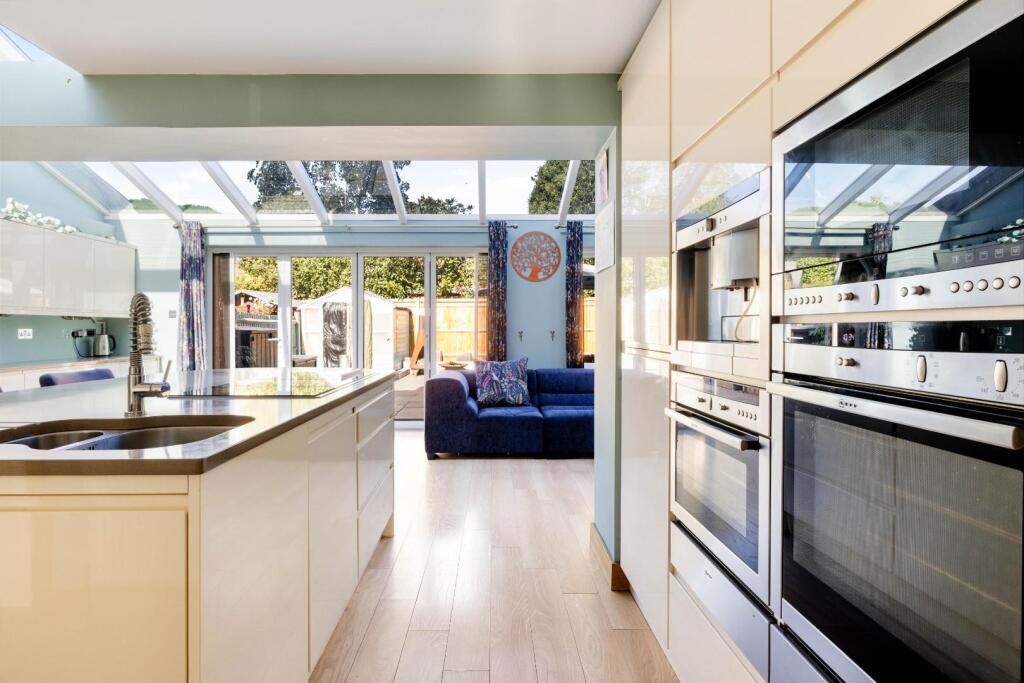 House in Tonbridge and Malling, Hadlow - View 5