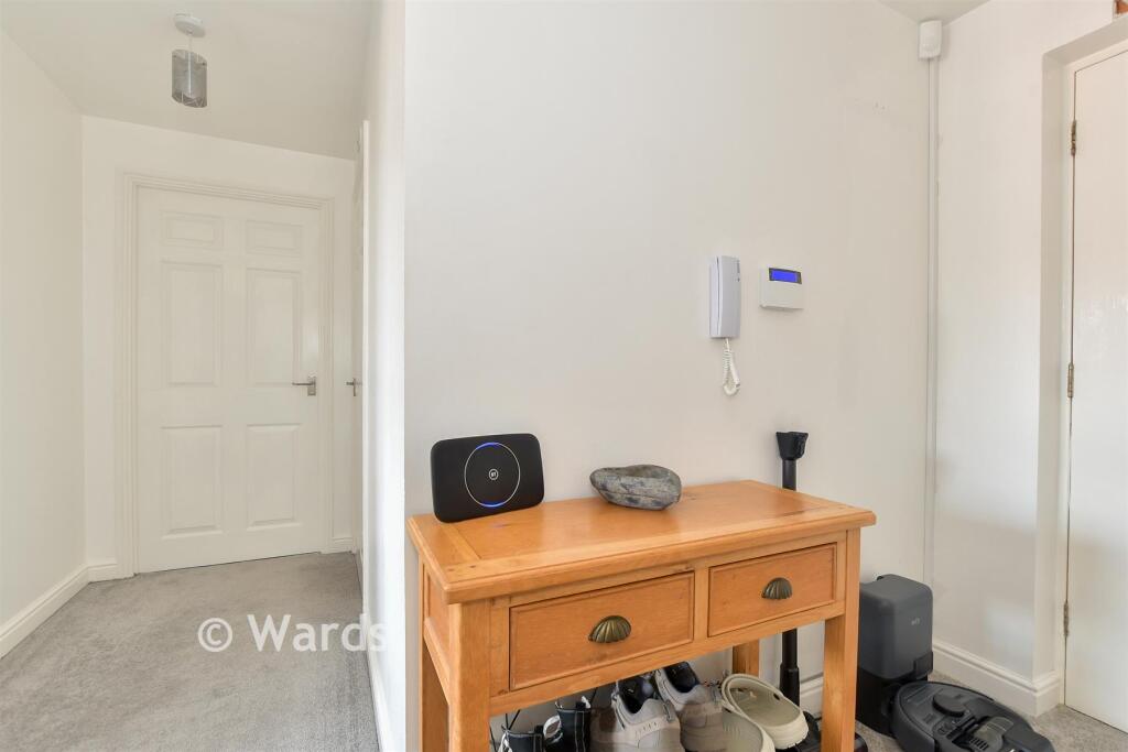Apartment in Tonbridge - More