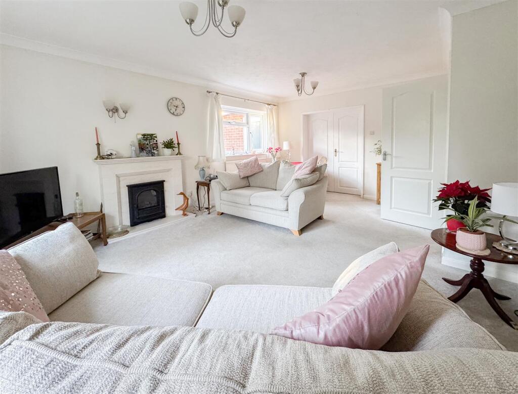 Deerswood Lane, Bexhill, TN39 4LT photo 4