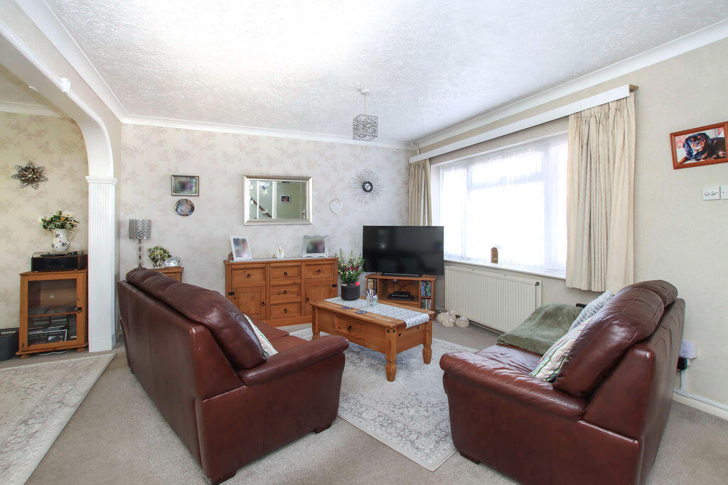 Wellswood Close, Hemel Hempstead photo 3